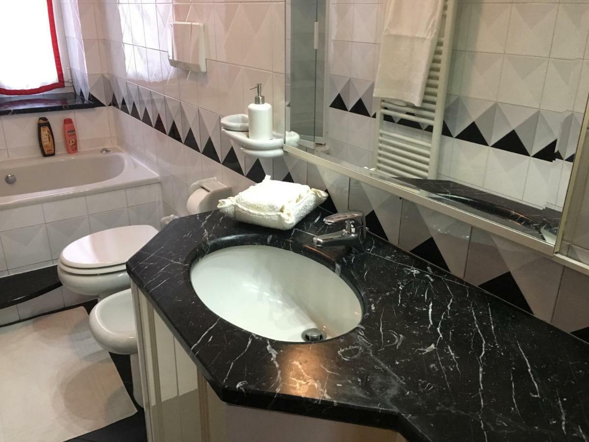 Finestra Su Genova Apartment Luaran gambar